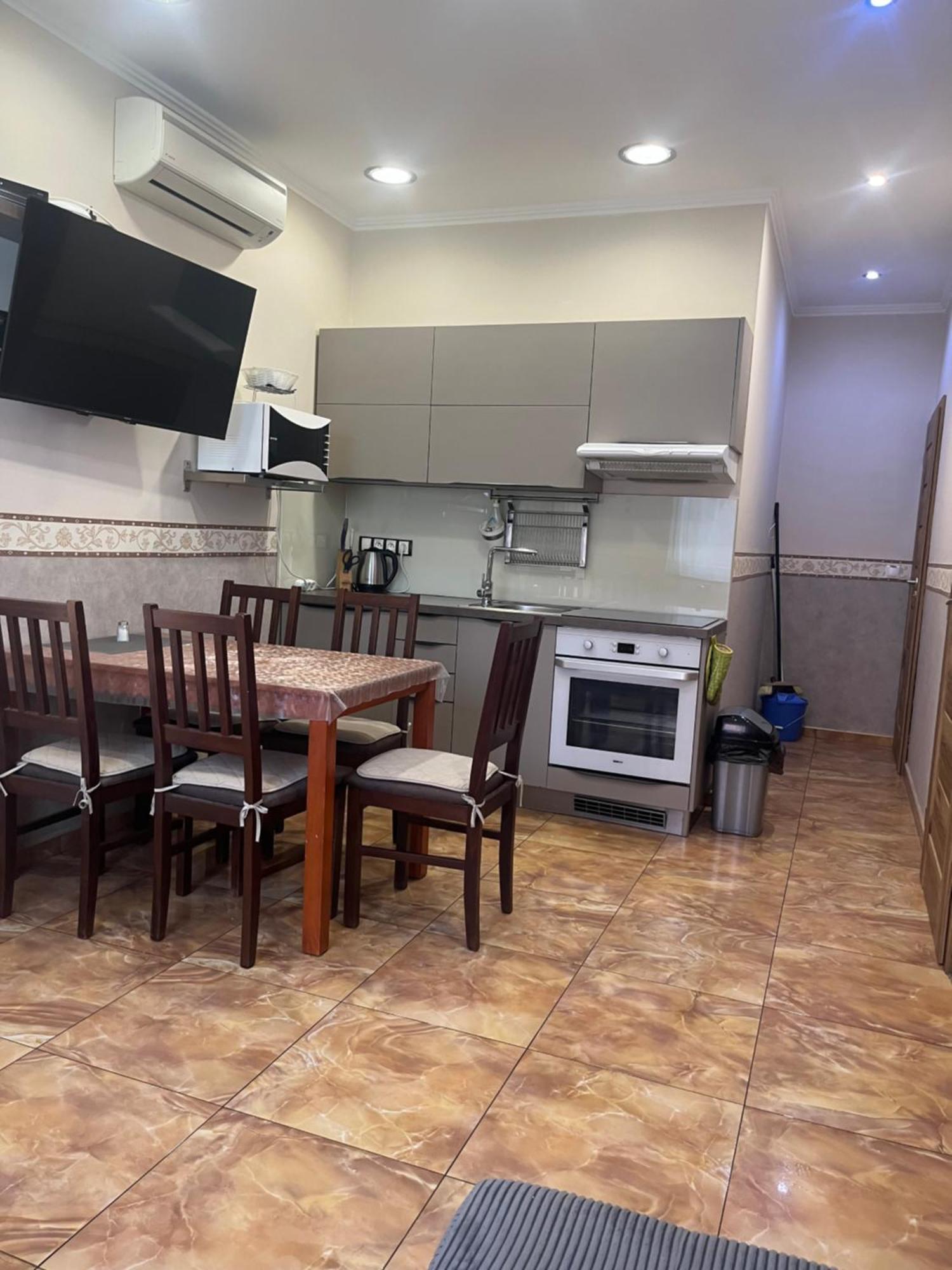 Villa Gracia Patince Luaran gambar