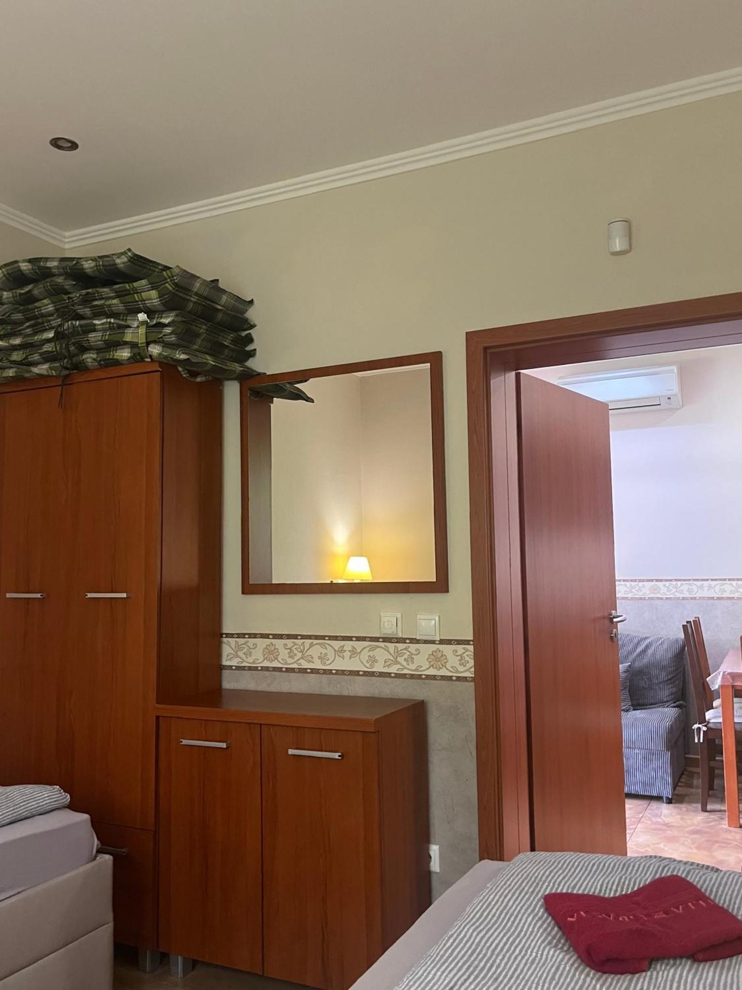 Villa Gracia Patince Luaran gambar